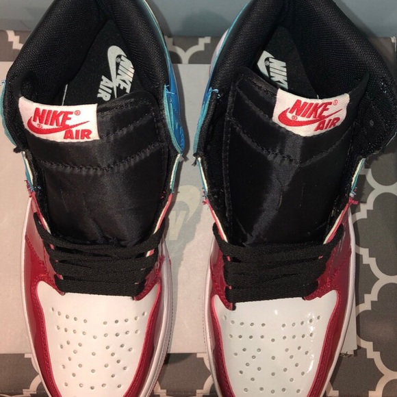 Air Jordan 1 High Fearless - Picture 7 of 7